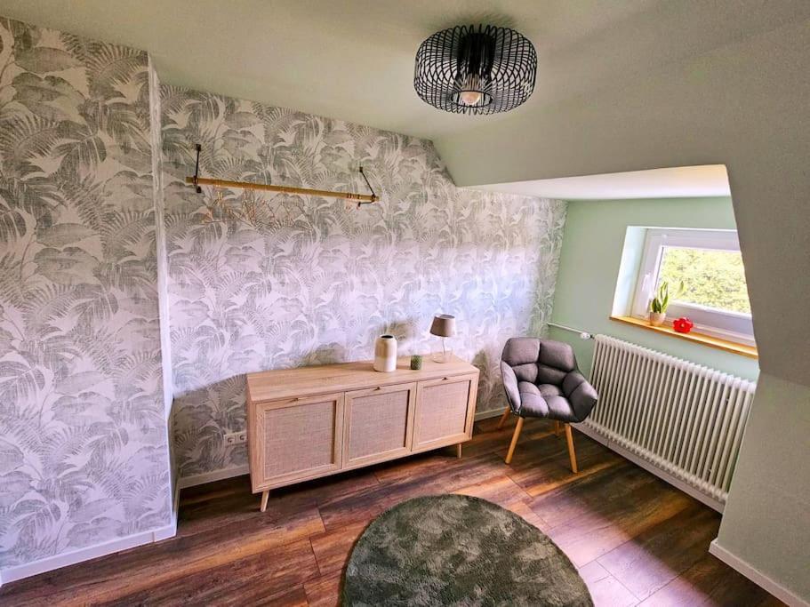 Dachnest Mit Terasse & Sauna Apartment *